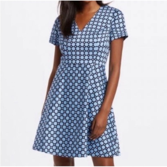 Draper James fit and flare ‎ Dress- worn twice. Excellent condition - Picture 3 of 10